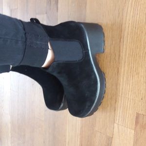 Kai chunky chelsea boots from Koi footwear